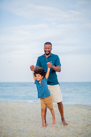 Family Beach Portrait Photography on Pleasure Island, NC:  Carolina Beach, Kure Beach, Fort Fisher